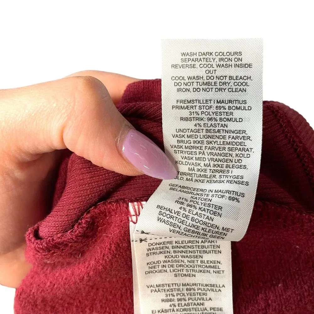 Gymshark Training Cropped Logo Hoodie Maroon‎ Red Burgundy Size Small - Image 9