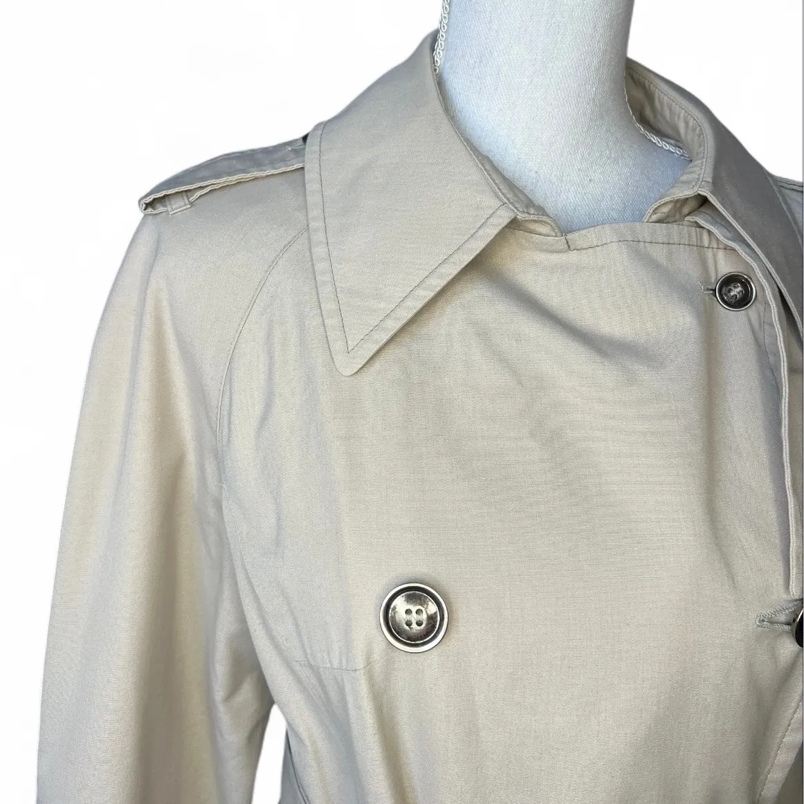 London Fog double breasted trench coat vintage quiet luxury tan raincoat - Image 4