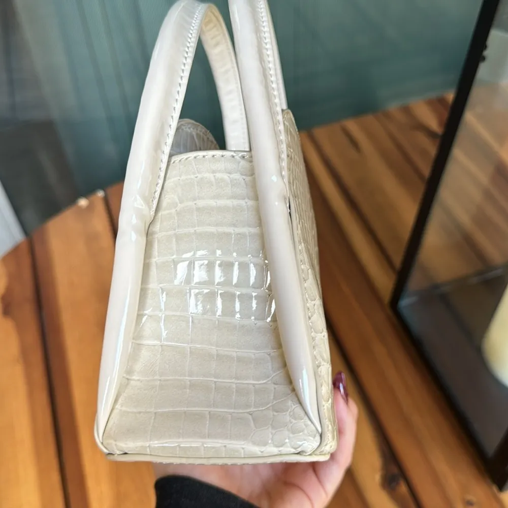 Brie Leon Purse - Image 6