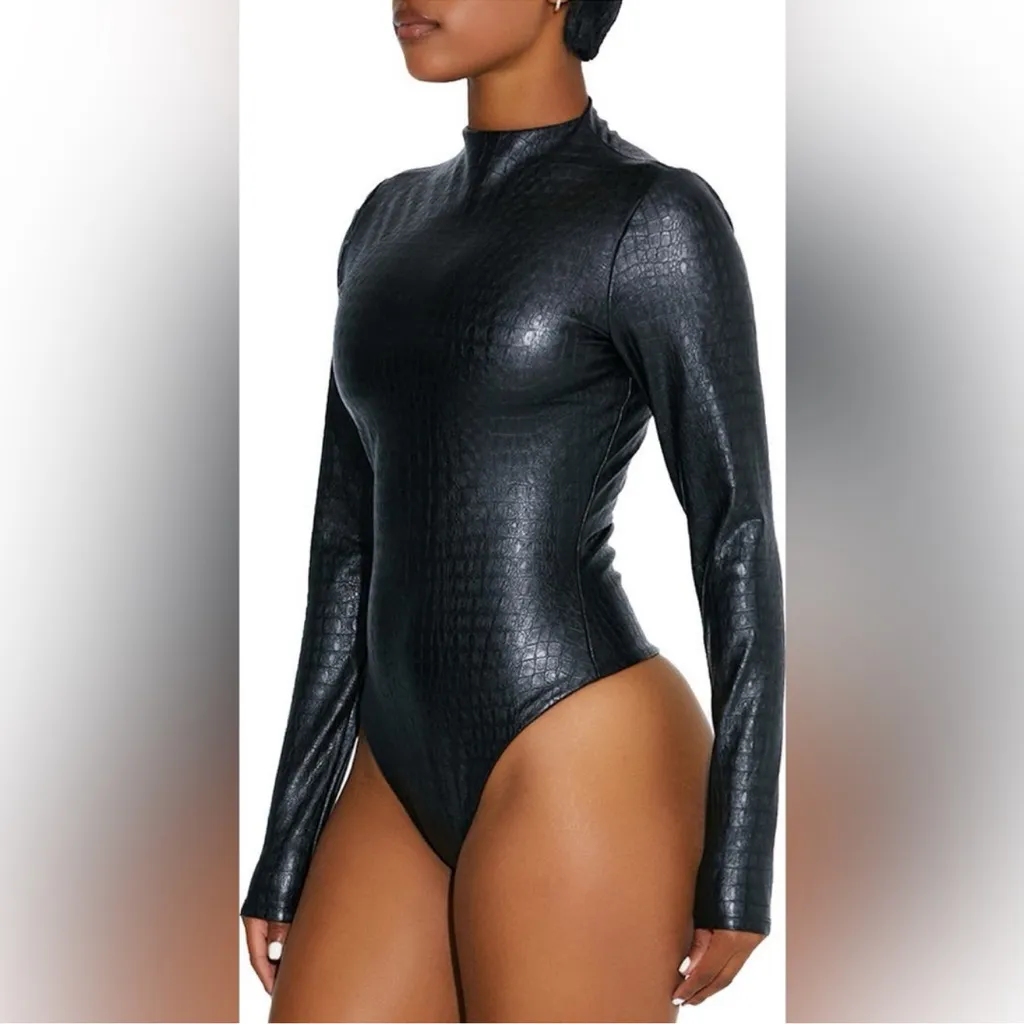 Naked Wardrobe Crocodile Collection Faux Leather Long Sleeve Bodysuit Green XS - Image 2