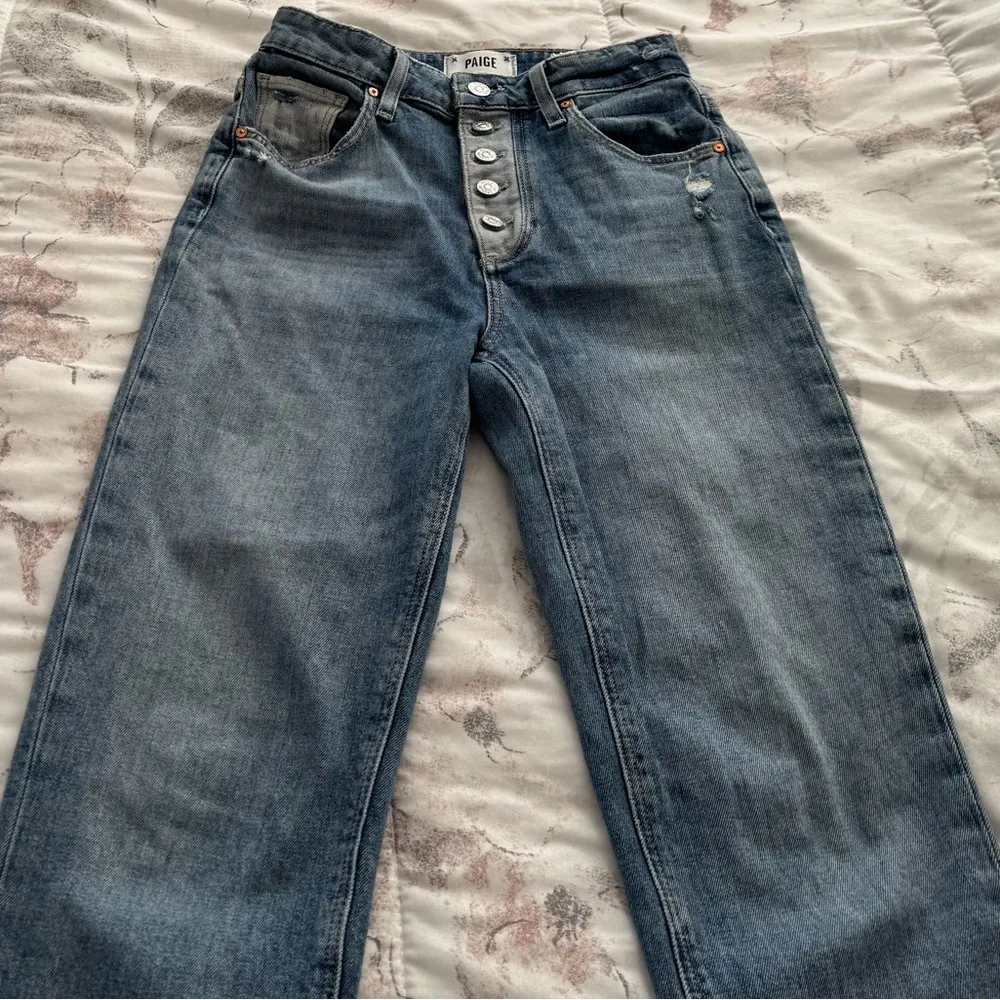 PAIGE Sarah Straight Ankle in Magda Distressed Blue high rise button fly Jean 24 - Image 16