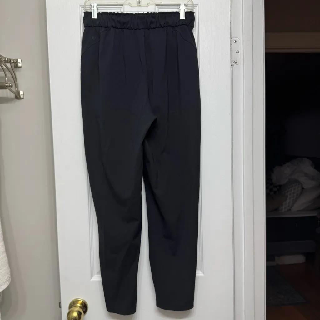 Lululemon Stretch High-Rise Pant 7/8 Length in Black, size 8 - Image 6