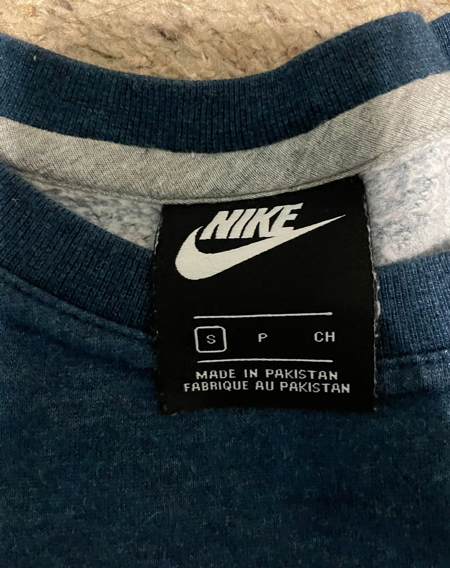 Nike Crew Neck - Image 2