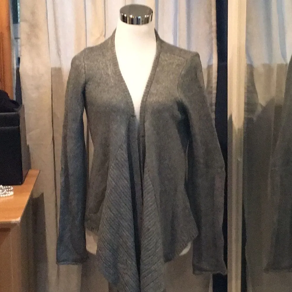 𝅺euc Talbots cardigan with attached scarf size s/m - Image 3