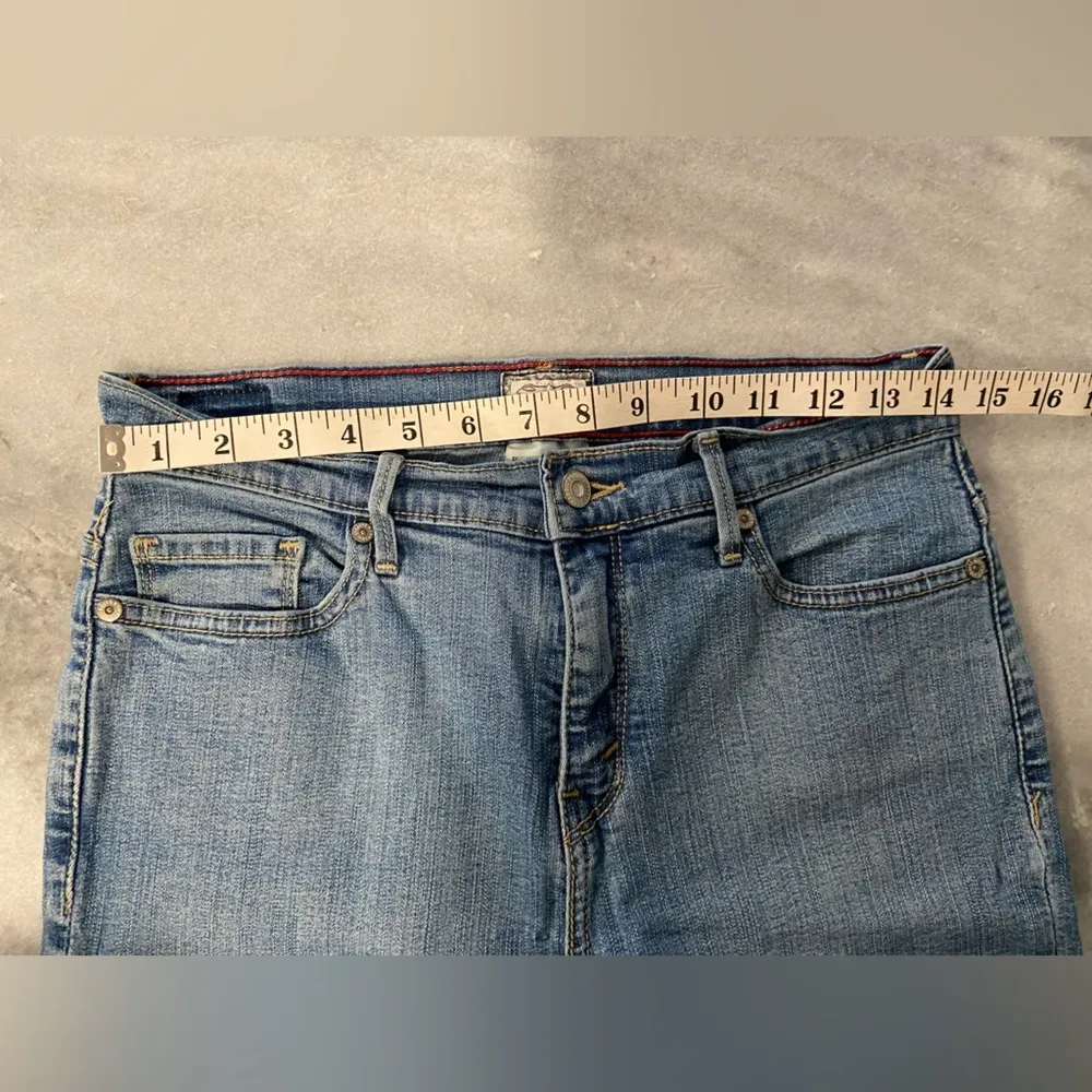 Levi’s Size 6 Perfectly Slimming 512 Capri Cropped Denim Jeans Cuff 5 Pocket - Image 10