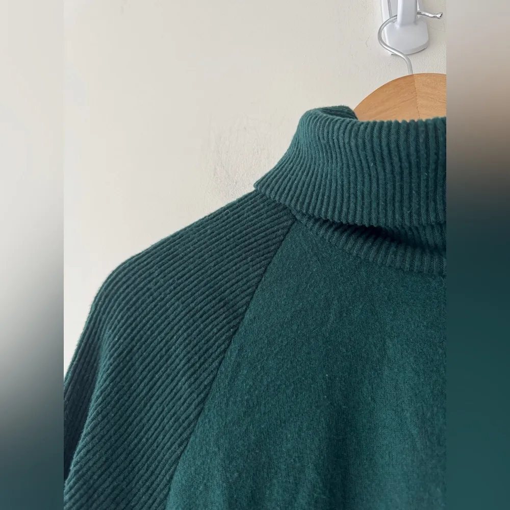 Evereve Emerald Green Ribbed Turtleneck Sweater - Image 3