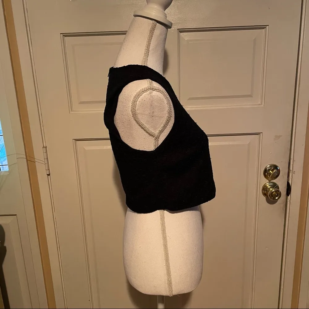 Theory  Women’s Cropped Black Sleeveless Top With Zippered Back - Image 4