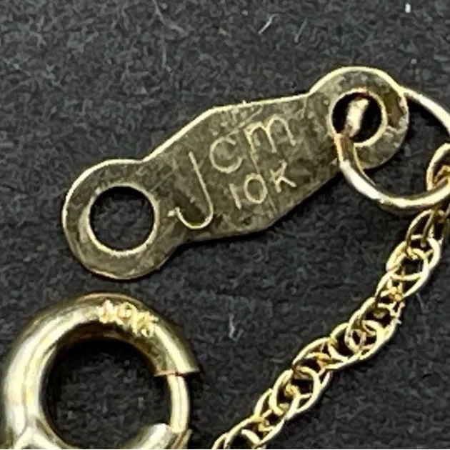 10K Gold Porcelain Religious Mother & Child Necklace - Image 16