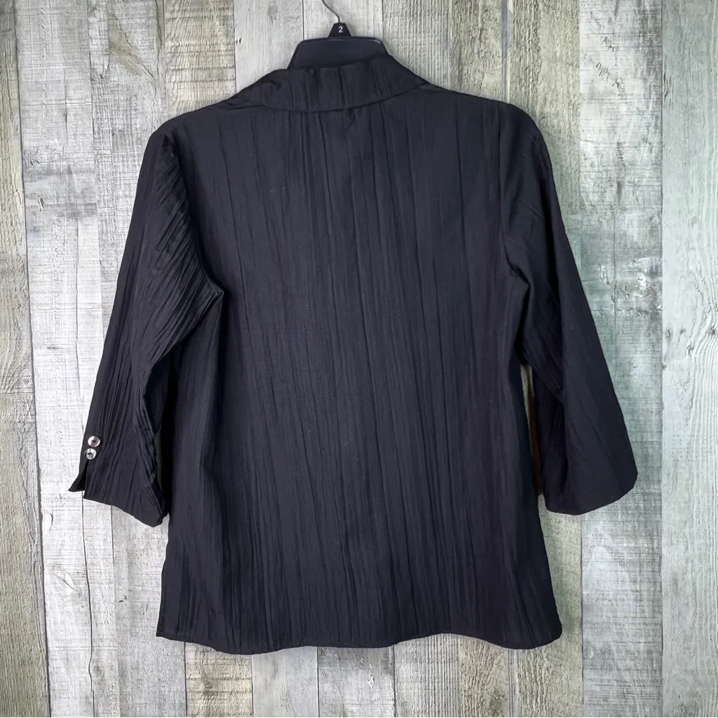 White Stag Size S(4-6) Black Button Front 3/4 Notched Sleeves w/Collar - Image 2