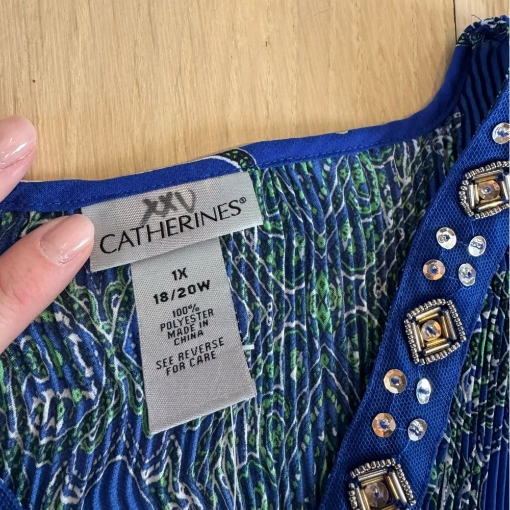 Catherines Blue V Neck Blouse With Jewels Size 1X 18/20W NWT - Image 4