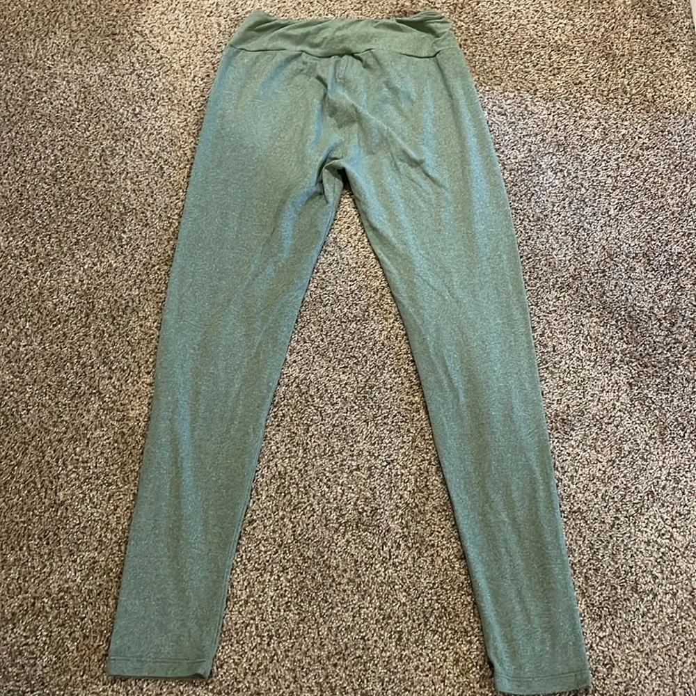 Forest Green colored leggings - Image 5