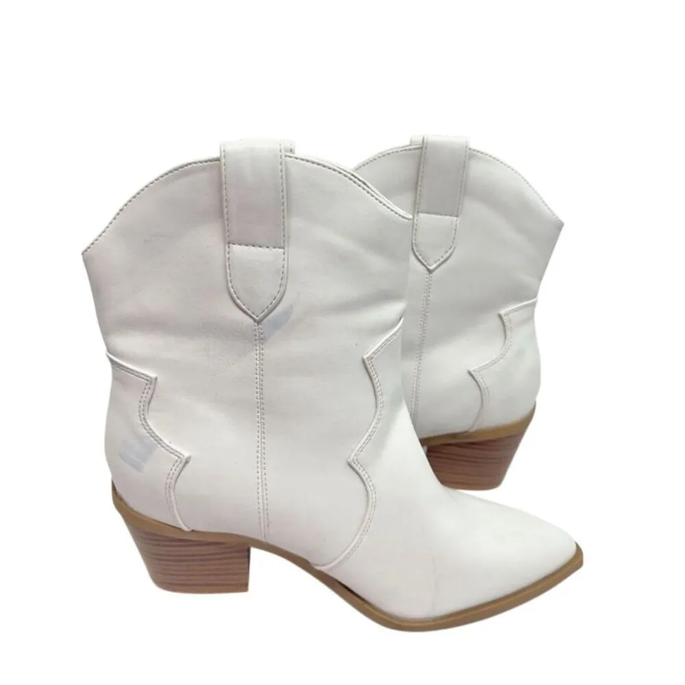 Journee Collection Western Boots Size 9 White Pointed Toe Block Heel - Image 5
