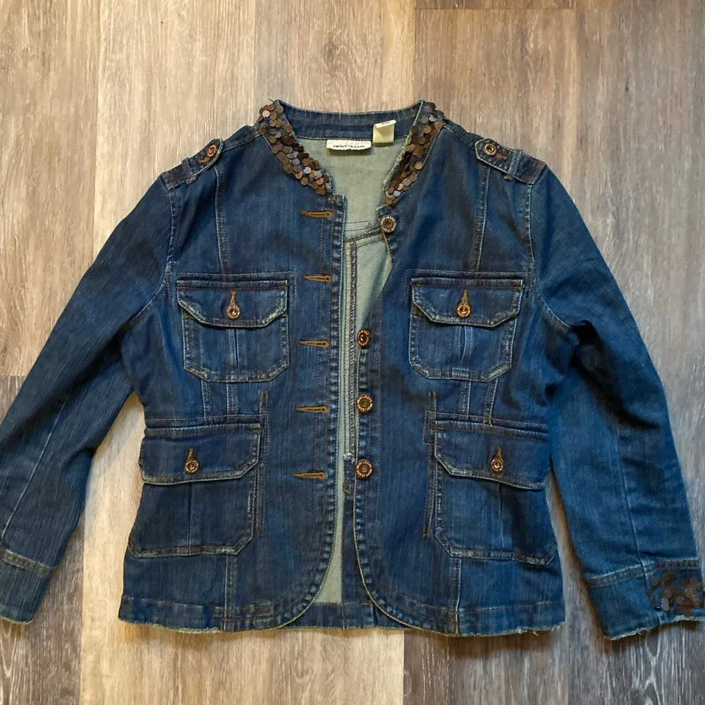Vintage DKNY Dark Wash Denim Jean Jacket Large Grunge Indie Sleaze 90s Y2K‎ Glam - Image 2