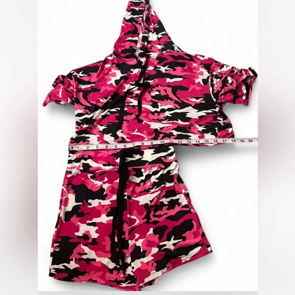 ‎Shorts and Cropped Top Set Pink - Image 13