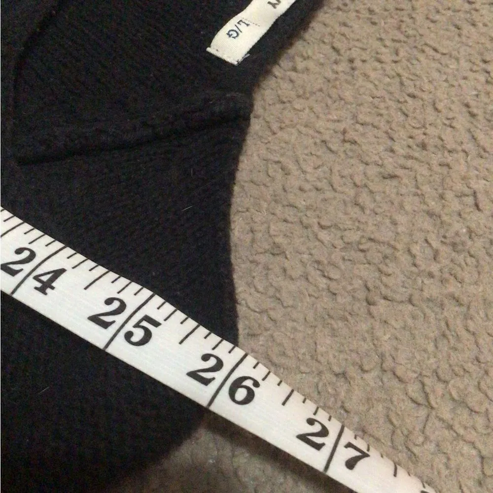 Old Navy White and Black Striped Sweater Large - Image 4