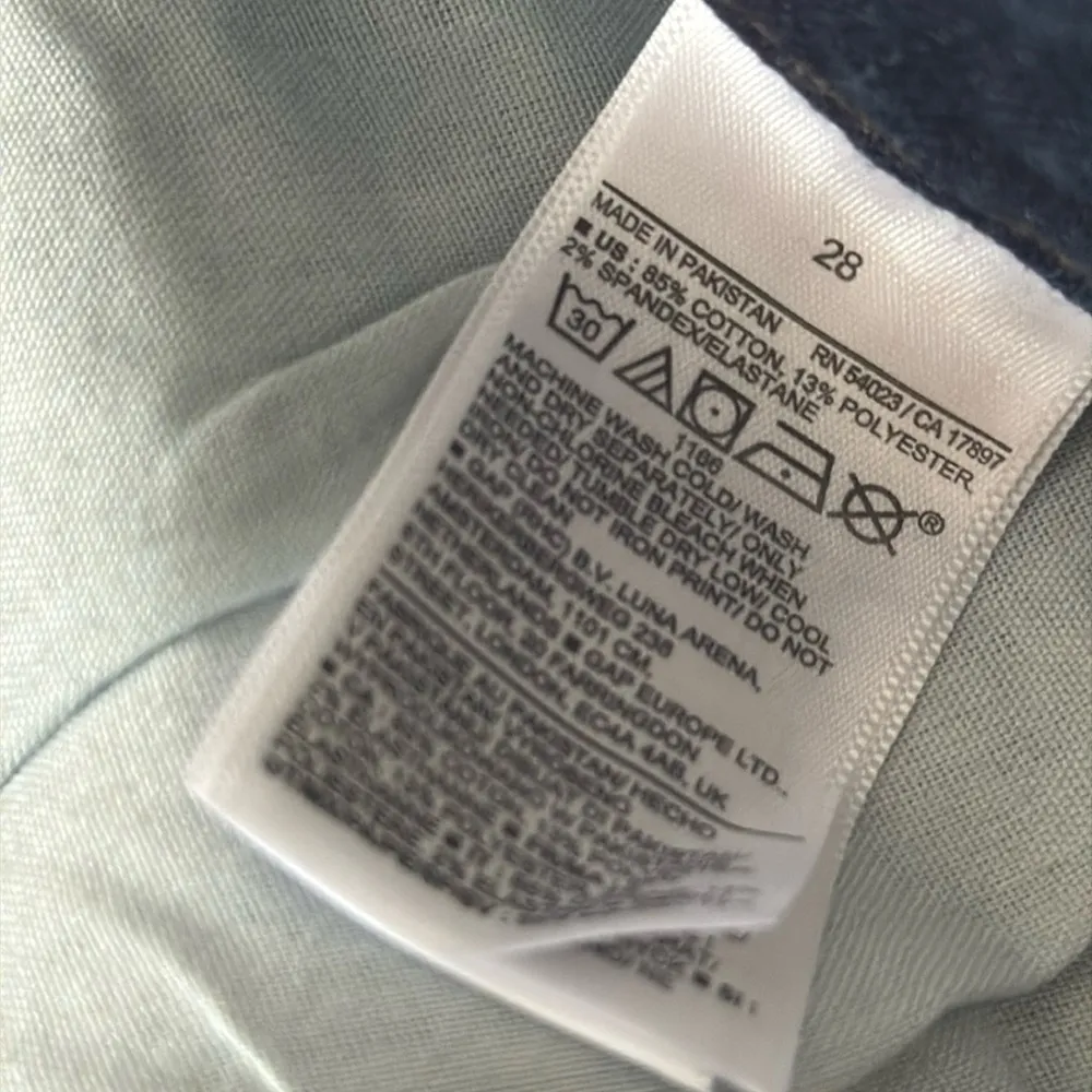 Old Navy Blue Skinny Jeans 28 with Natural Fading Dark Wash Mid Rise Rockstar - Image 4