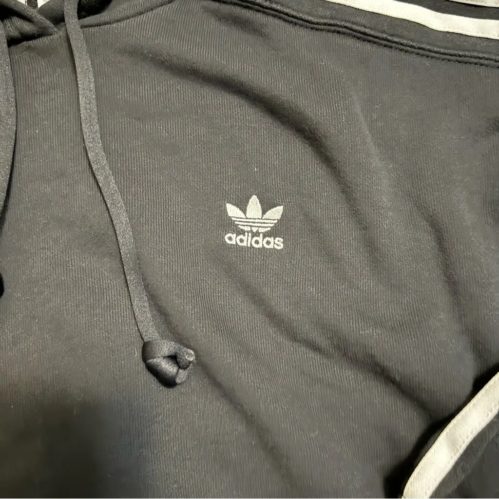 Adidas Cropped Hoodie - Image 3