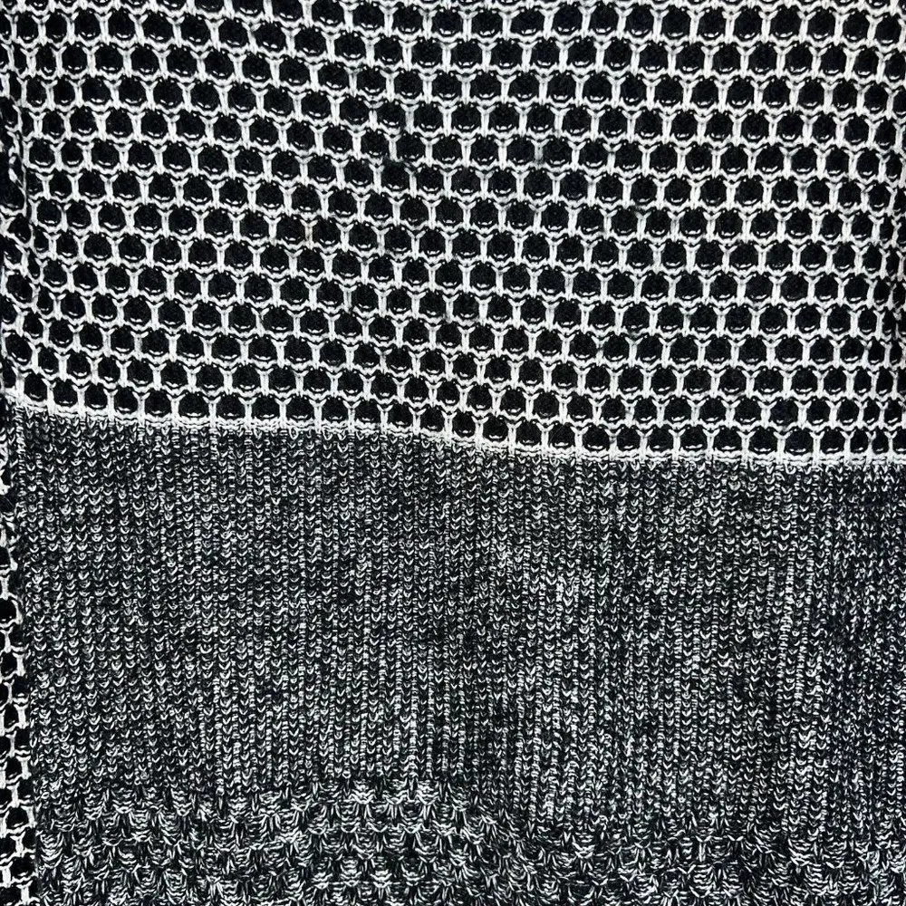 American Eagle Vintage Boyfriend Sweater Womens Size XS Black White Marled Crew - Image 2