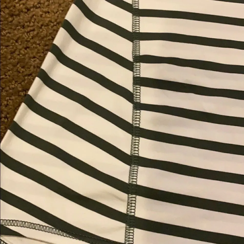 Athleta White & Grey Racerback Tank Top - Image 3