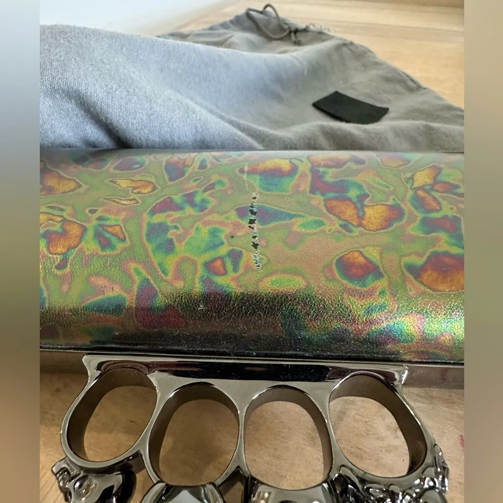 $3200 ALEXANDER MCQUEEN Metallic Oil Slick Leather Knuckle Ring Duster Clutch - Image 14