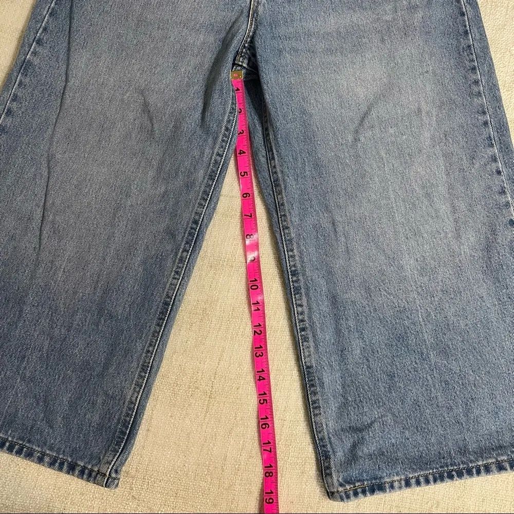 Levi’s Women’s Cropped Wide Leg Jeans - Image 14