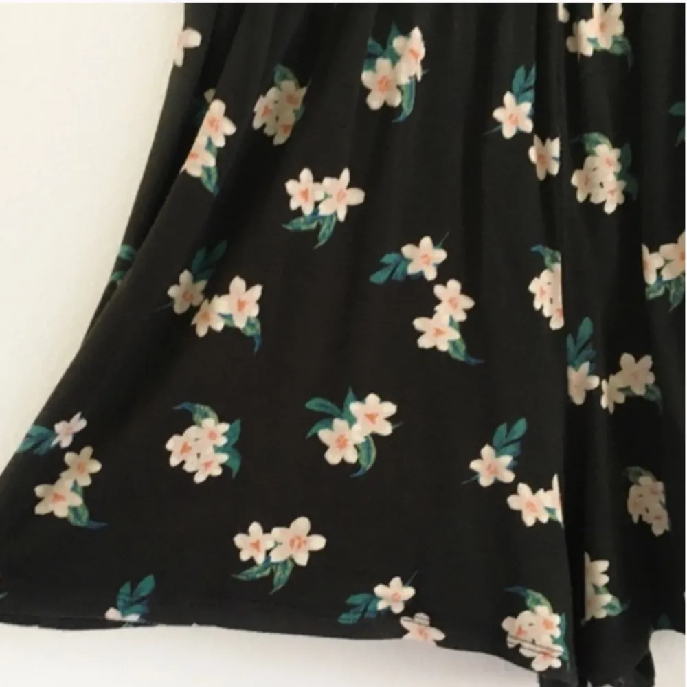 Hollister Smocked High Neck Black Floral Romper - Image 6