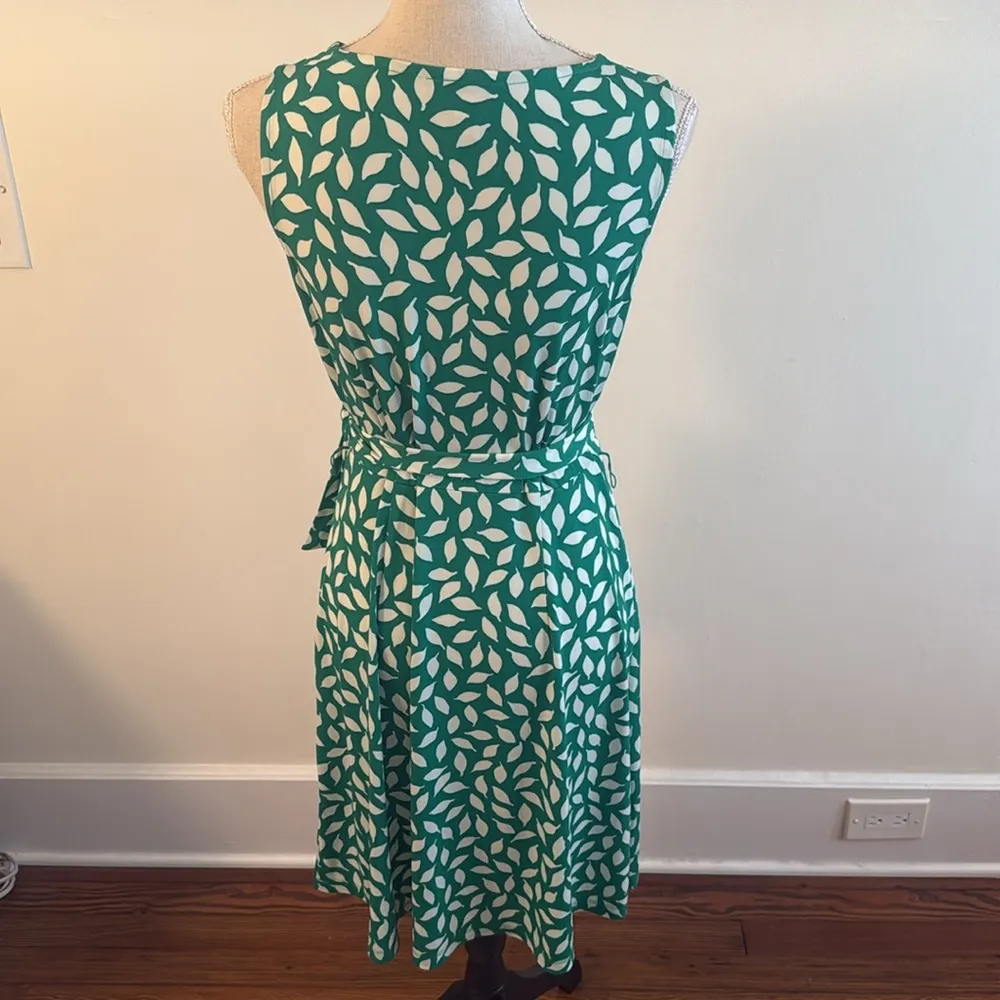 Ann Taylor LOFT dress jersey green leaves white Small - Image 4