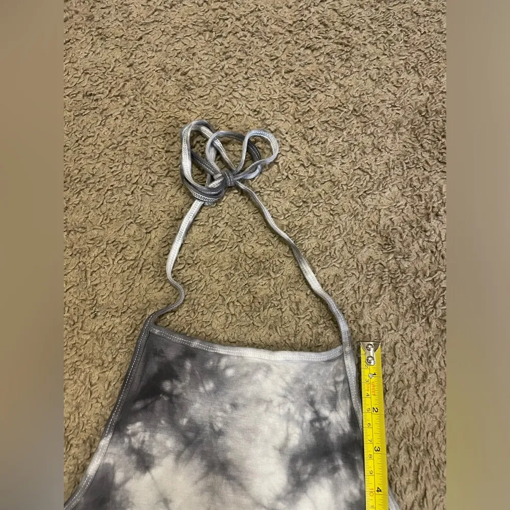 American Eagle Outfitters Cropped Halter Tank Top - Image 8