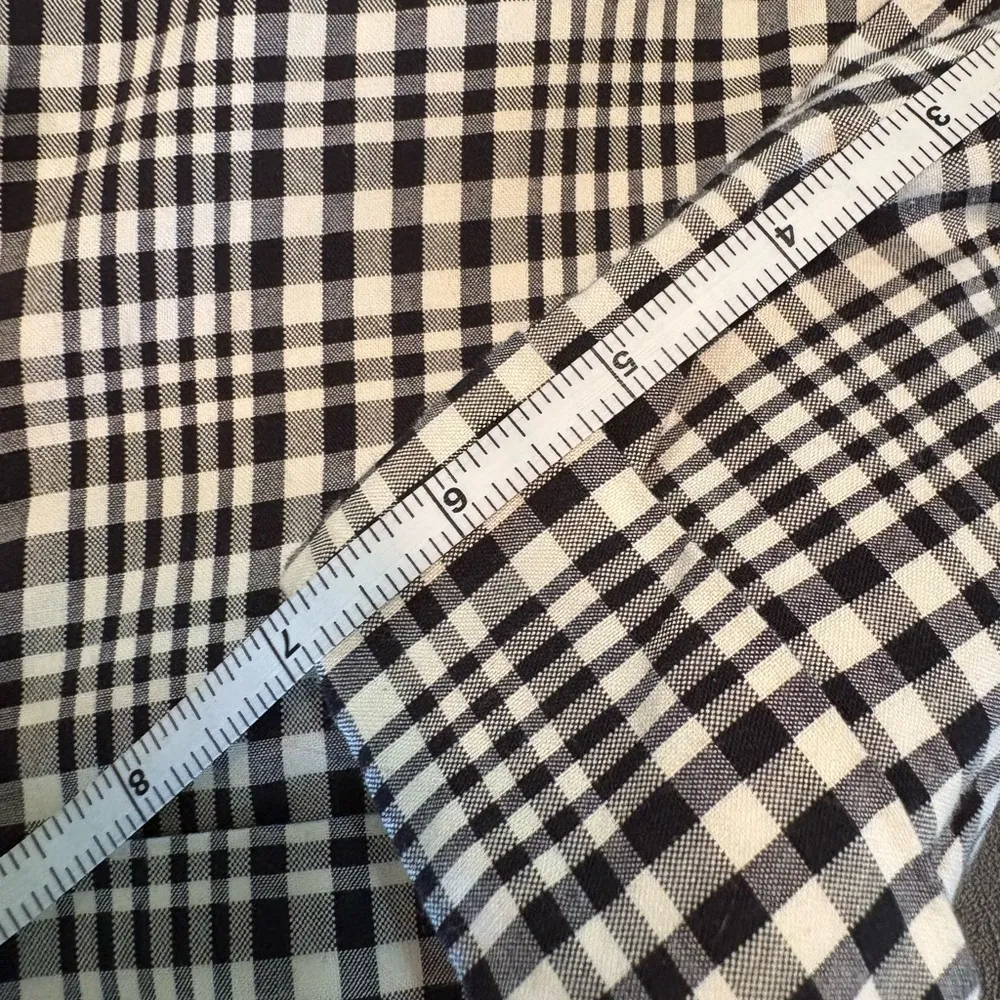 The Limited Black and White Checkered Women's Shorts size 10 - Image 11