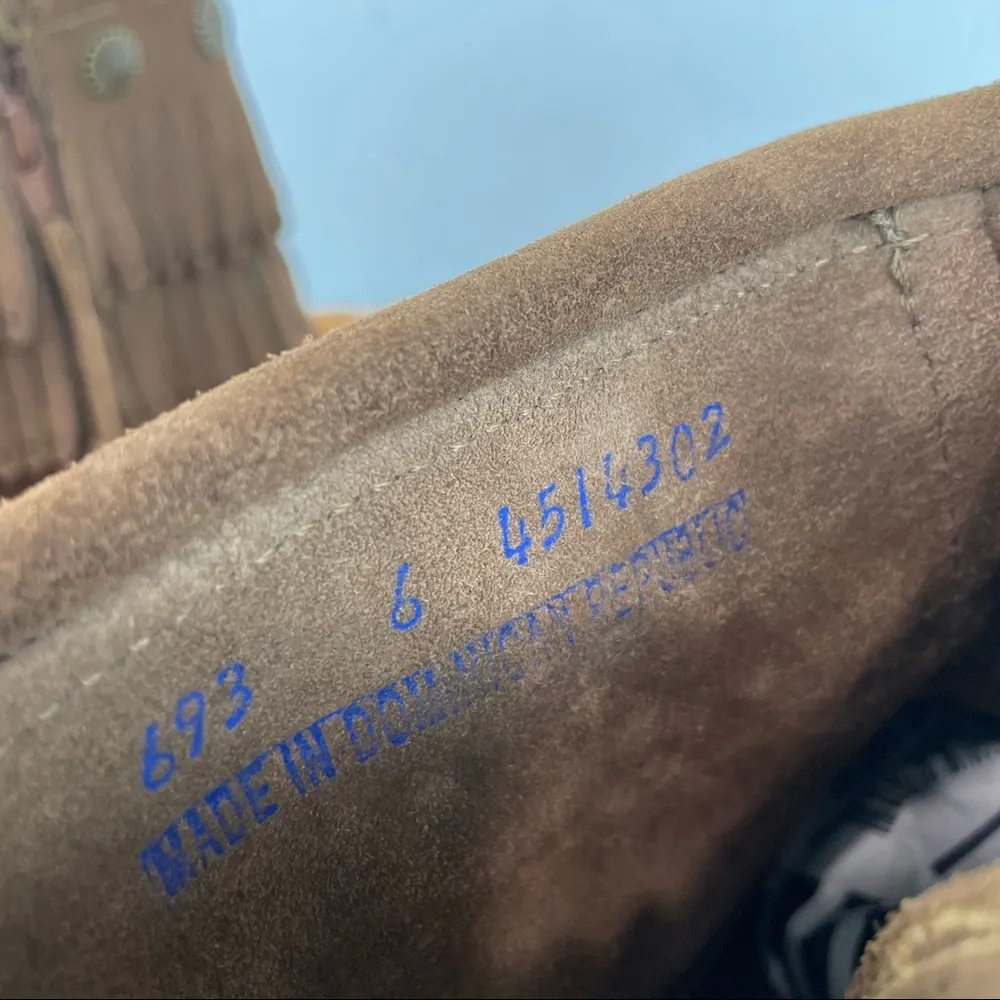 Minnetonka Women's Fringe Moccasins - Image 10