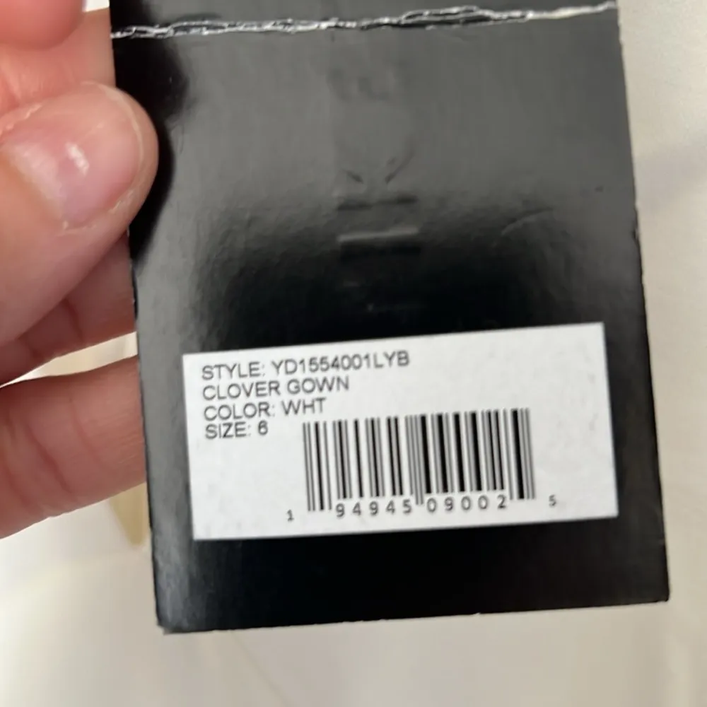 Likely White Hil Lo Gown 6 Sleeveless Formal Crepe Dress - Image 9