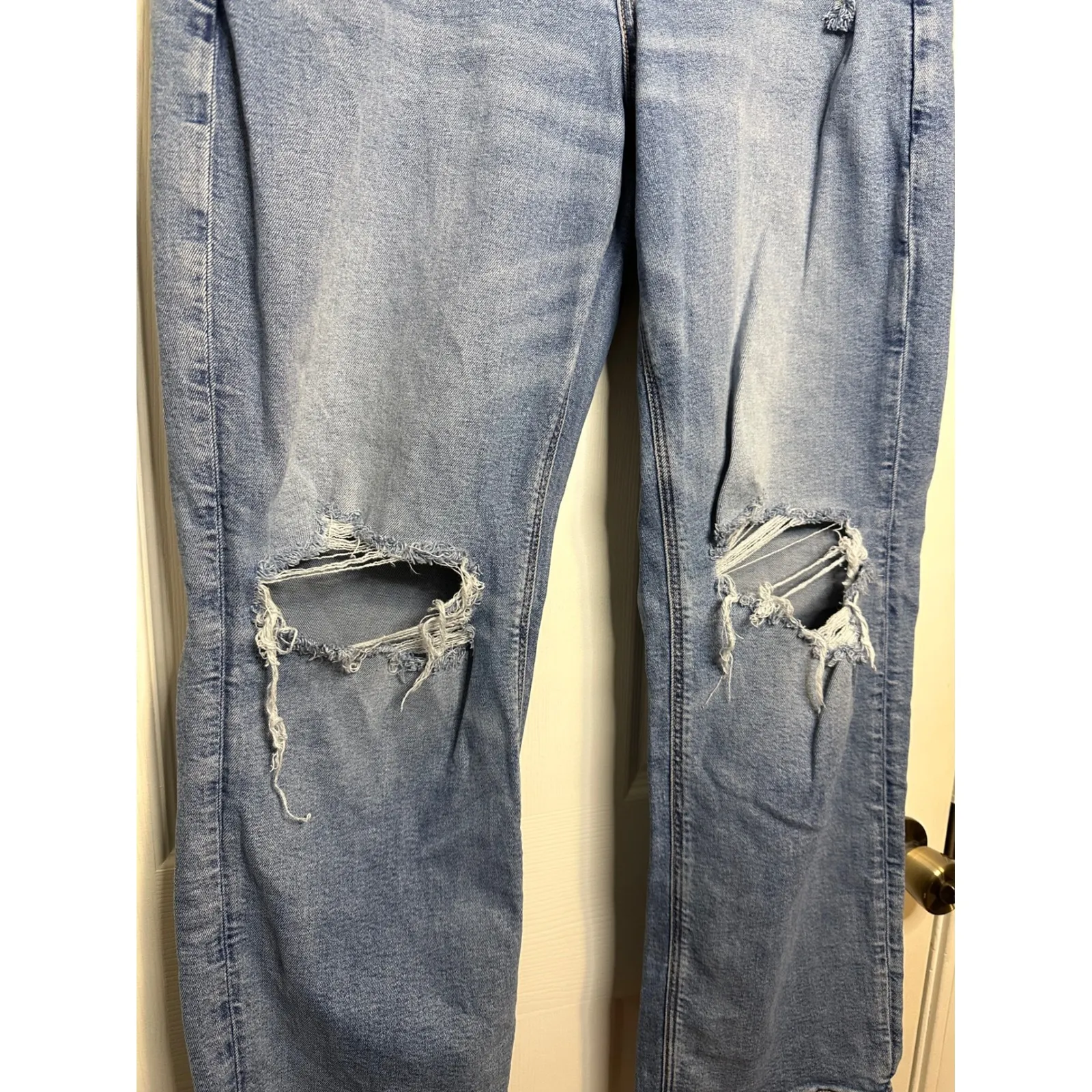 American Eagle Curvy Straight Jeans Size 14R - Image 4