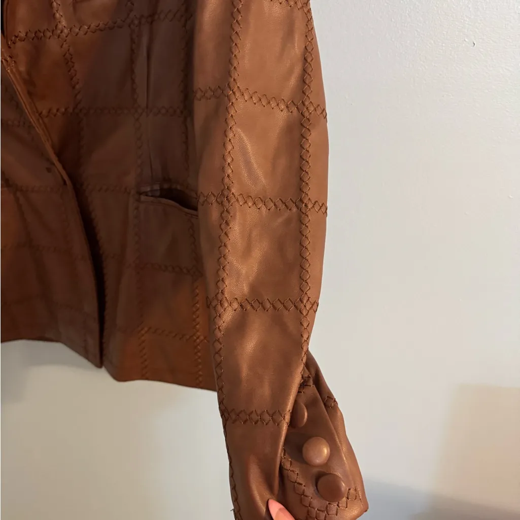 gorgeous brown faux leather jacket with unique pattern details size M Size M - Image 4