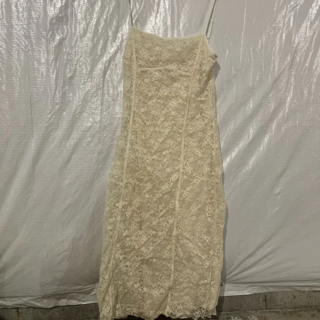 Kimchi Blue Cream Liliana Lace Midi Dress Size Medium $89 - Image 2