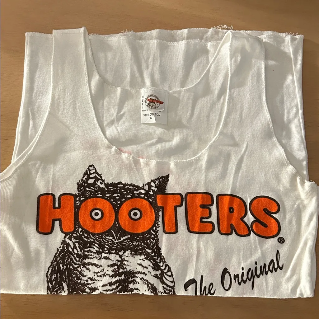 B20-14 Hooters Girl Worn Uniform Rare Vintage Tank from Clearwater Florida - Image 3