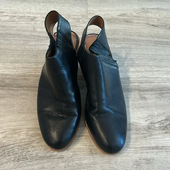 Gentle Souls Kenneth Cole Mules 8 - Image 2