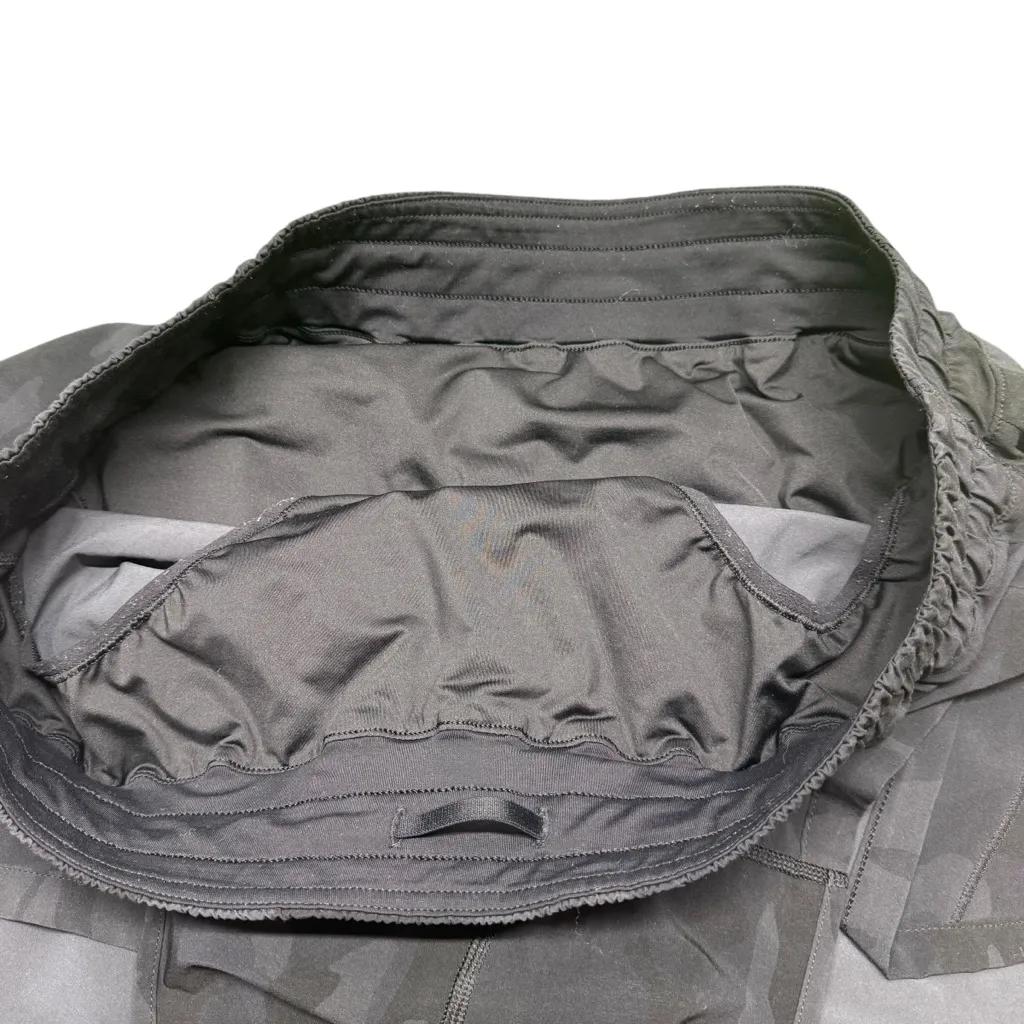 Lululemon Track That Camo Shorts 4.5" - Image 6