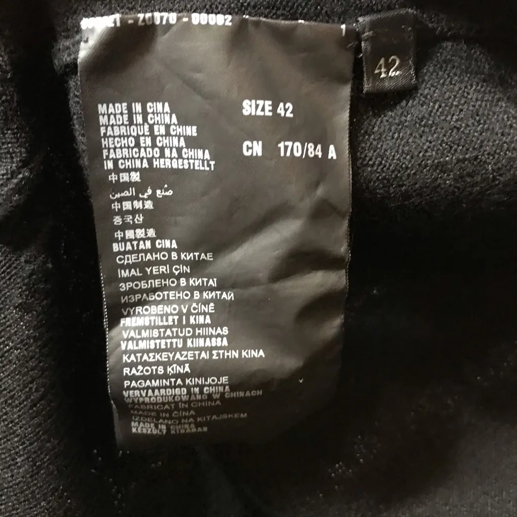 Prada Authentic Women's Black Nero Long Sleeve Oversize Cardigan Medium - Image 14