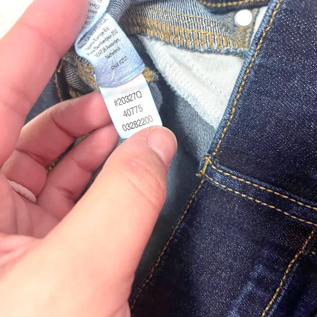 SPANX Pull-on Stretch SpanxShape EveryWear Flare Jeans Dark Wash Size S Petite - Image 6