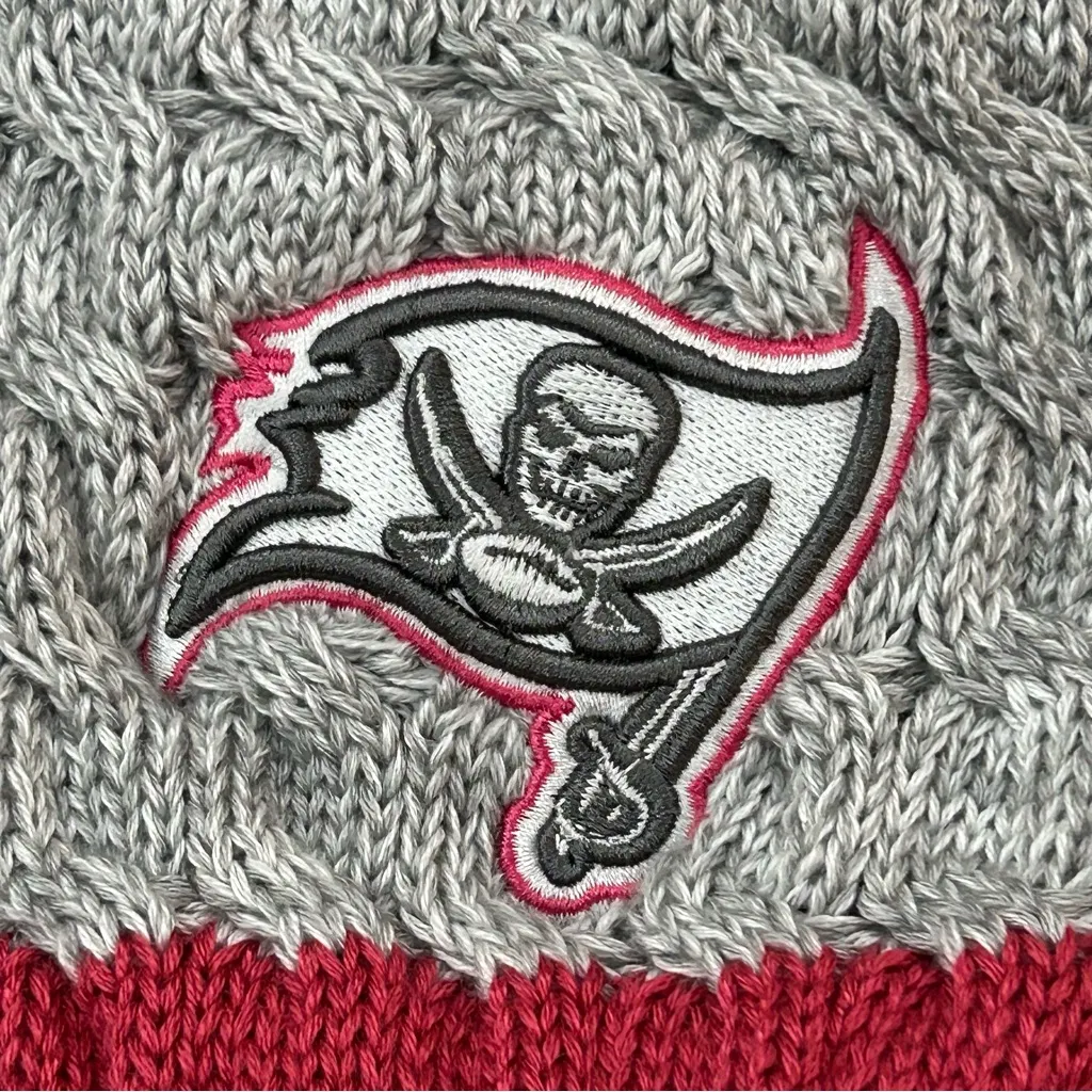Tampa Bay Bucs NFL New Era Breast Cancer Awareness Knit Beanie Hat Cap Women’s Gray - Image 2