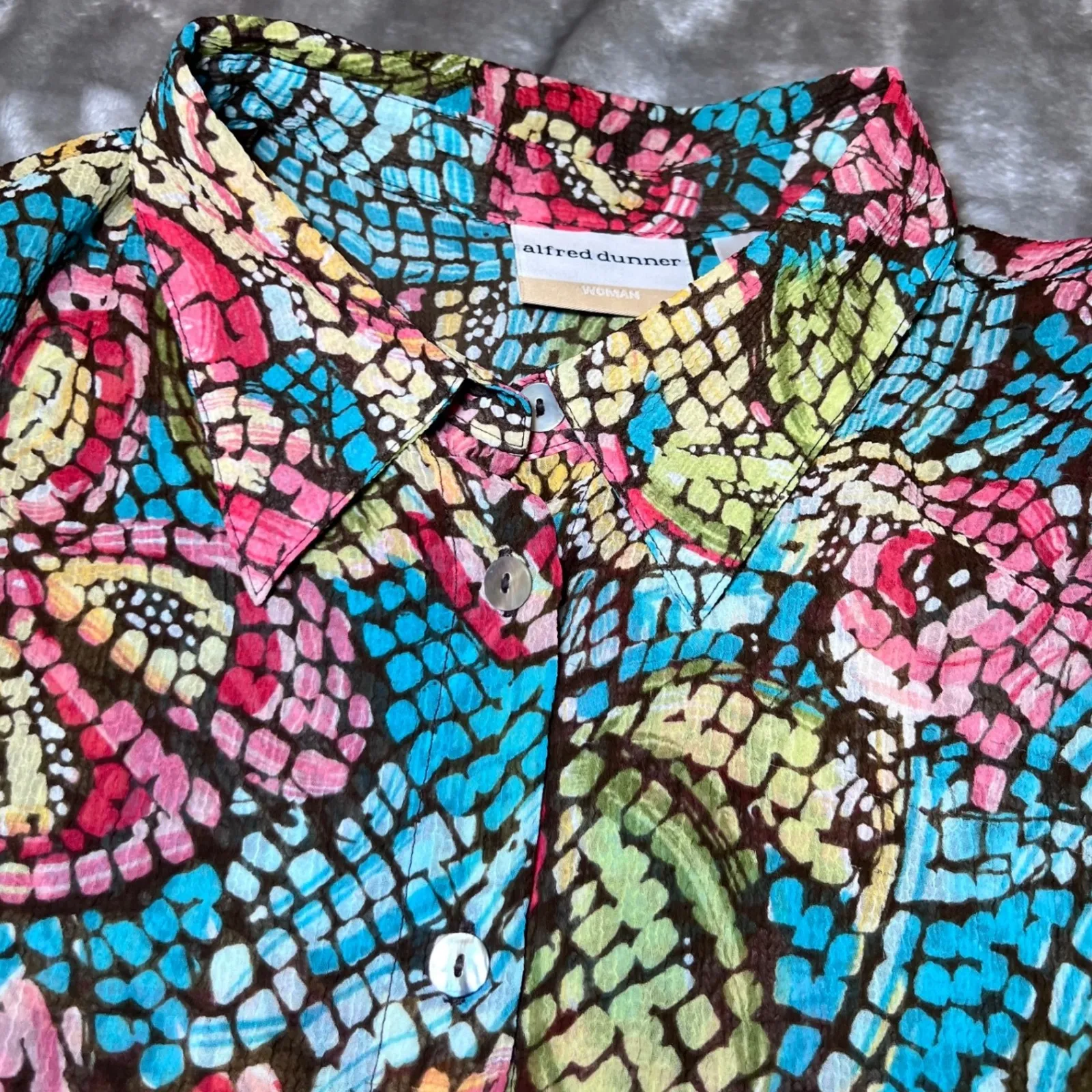 Alfred Dunner Butterfly Mosaic Print Button Down Shirt Womens 24W Multi Color - Image 6