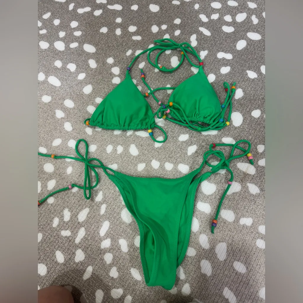 White Fox Swim Bikini Set kelly green beaded triangle top tie bottoms cheeky - Image 2