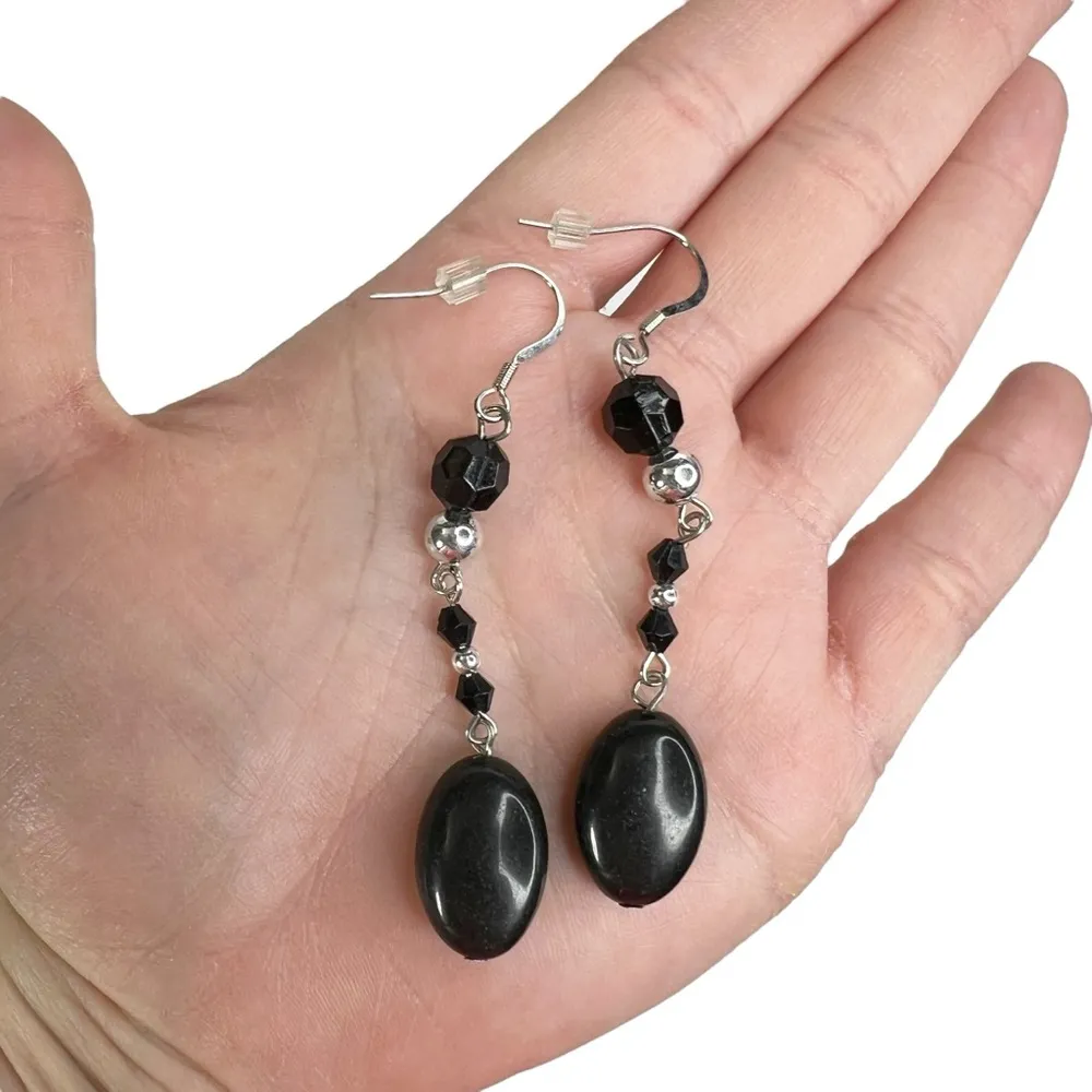 Black Onyx Polished Stone Beaded Necklace & Pierced Earrings Set - Image 8
