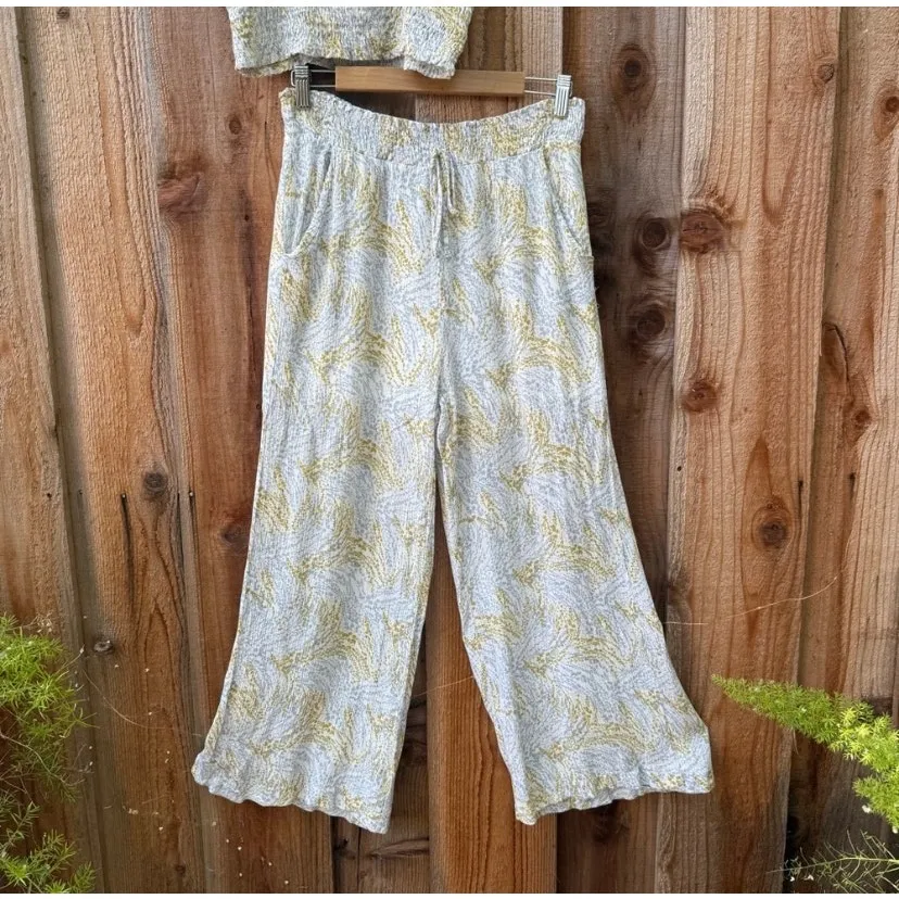 Paper Crane White Gray and Yellow Two Piece Crop Top Wide Leg Set Size M - Image 3