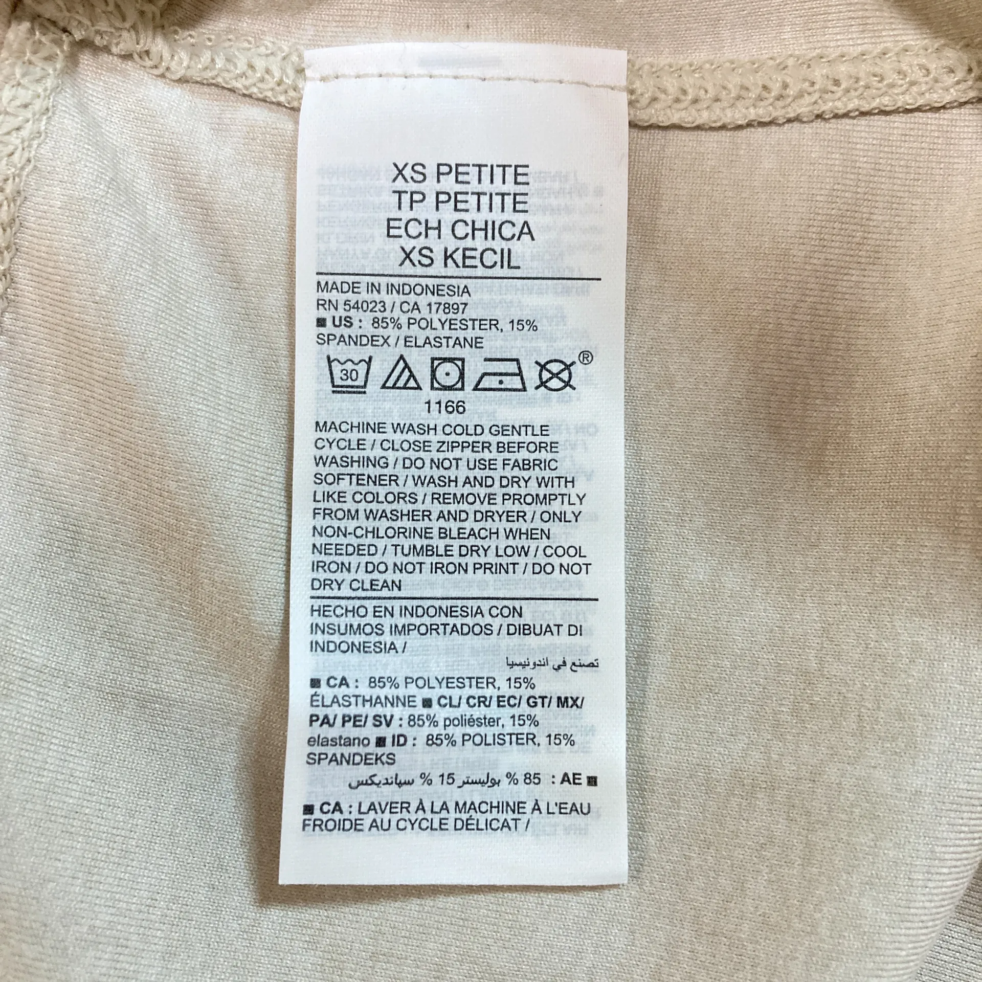Old Navy NWT 1/4th-Zip Pullover - Image 6