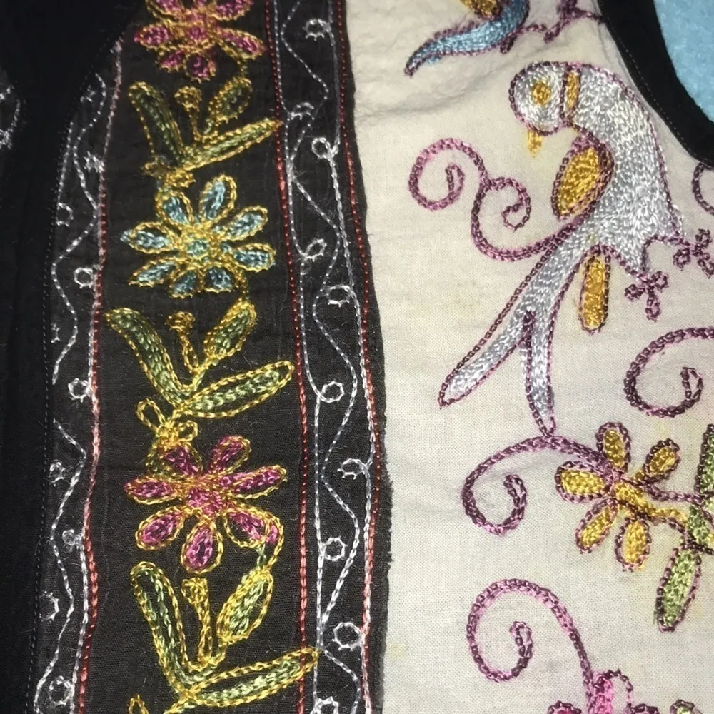 𝅺CHEROKEE vintage unique embroidered vest floral birds teacher boho NEW size M - Image 3