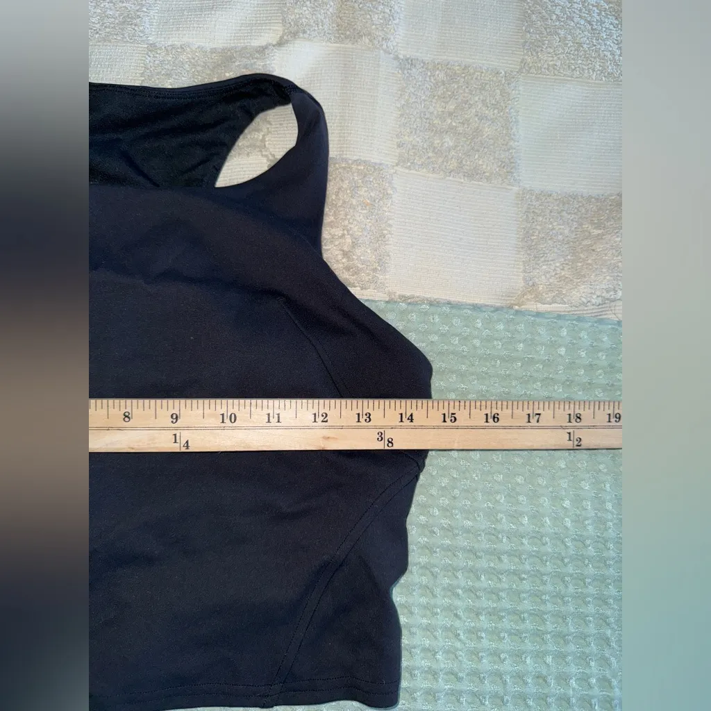 Lululemon Invigorate Training Tank Top size 8 - Image 2