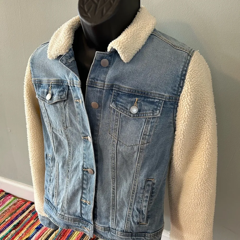 NEW Teddy x Denim Jacket Full Button Front Blue Small - Image 3