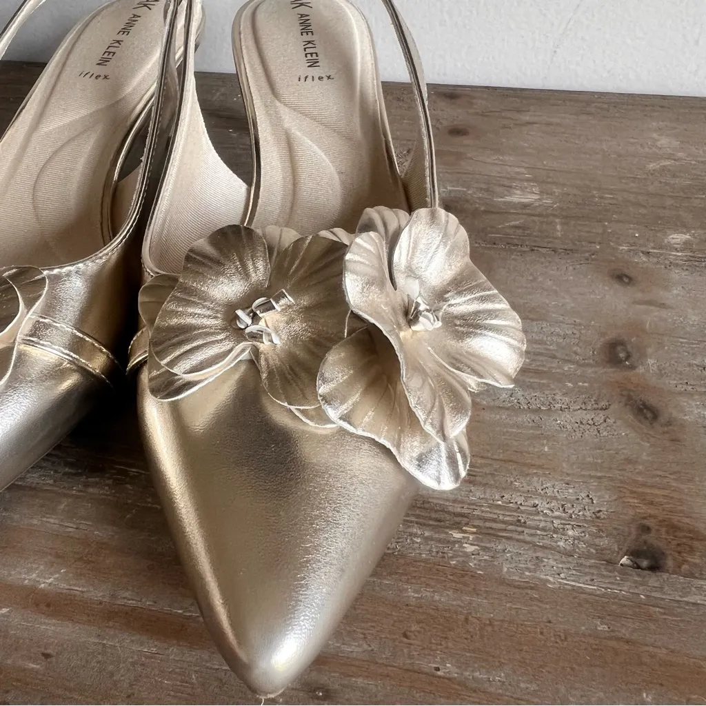 AK Anne Klein Flex Women's Gold Kitten Heel Slingback Shoe Size 10 #B1943 - Image 3