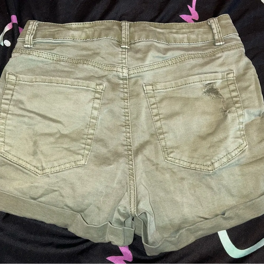Wax Jean Green Cargo Shorts Distressed Cuffed Hem - Image 2